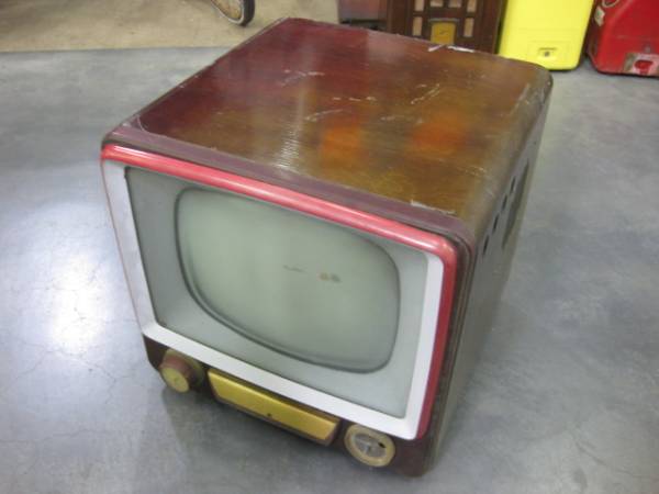 東芝 TOSHIBA 真空管テレビ 16KE ジャンクテレビ 昭和 レトロ Yahoo!オークション - 白黒テレビ 東芝 真空管 TOSHIBA 昭和